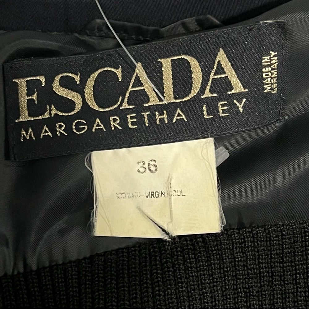 Vintage Escada Margaretha Ley Virgin Wool Blazer With Ribbed Knit Sleeves & Back - Picture 7 of 13
